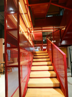 青岛格兰德中学