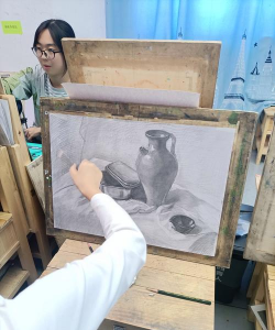 逍遥画室美术培训班