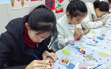 乌鲁木齐经济技术开发区（头屯河区）华创文化艺术培训中心有限公司