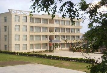 崇州市金鸡中学