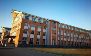 上海市前锋中学