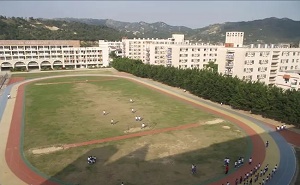 潮阳市新世界中英文学校