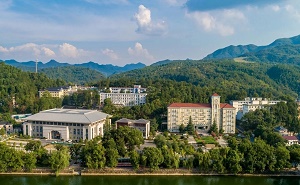 建德市寿昌中学