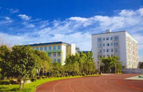 富宁县睦伦中学