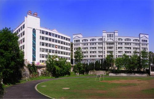 华容镇铁咀中学