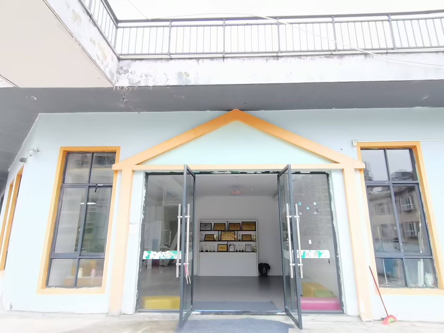 长顺县菲梵舞蹈培训有限公司